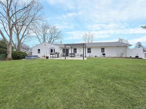 33 Segatogue Lane, South Setauket NY 11720