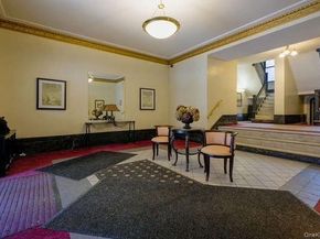 115-25 Metropolitan Avenue 161, Kew Gardens NY 11418