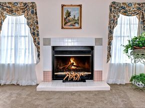 10 Oakdale Court, Ridge NY 11961