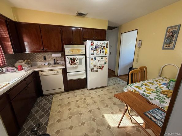 218 Colony Colony Street, West Hempstead NY 11552