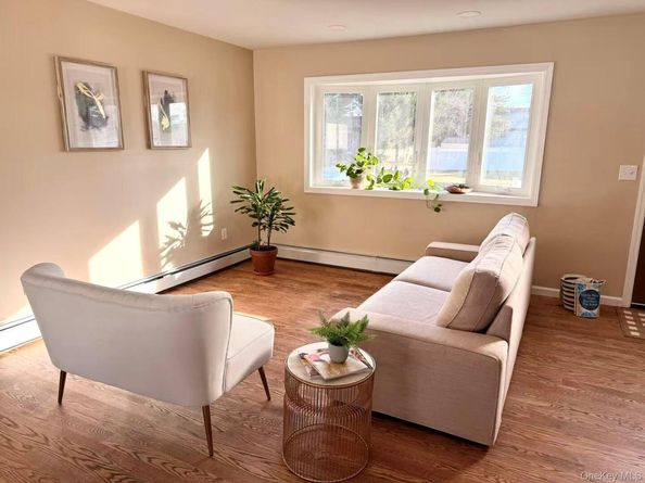 150 Scott Avenue, Deer Park NY 11729