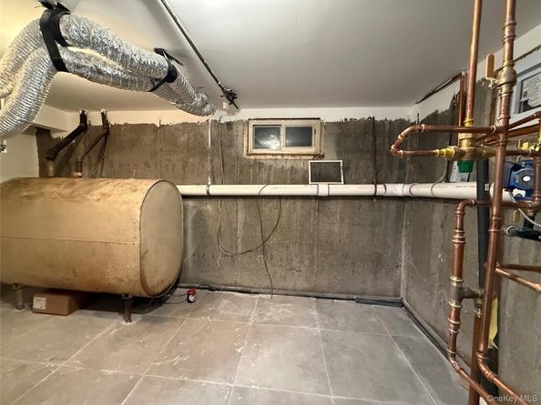 150 Scott Avenue, Deer Park NY 11729