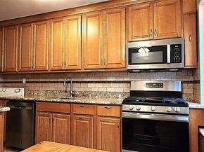 54 Lawrence Drive D, White Plains NY 10603