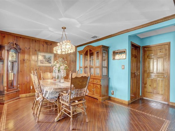 807 Cypress Drive, Franklin Square NY 11010