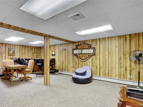 807 Cypress Drive, Franklin Square NY 11010