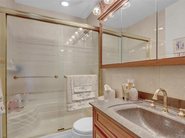 807 Cypress Drive, Franklin Square NY 11010