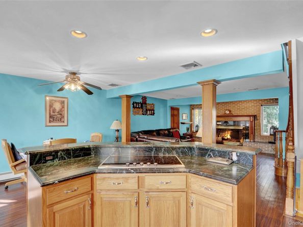 807 Cypress Drive, Franklin Square NY 11010