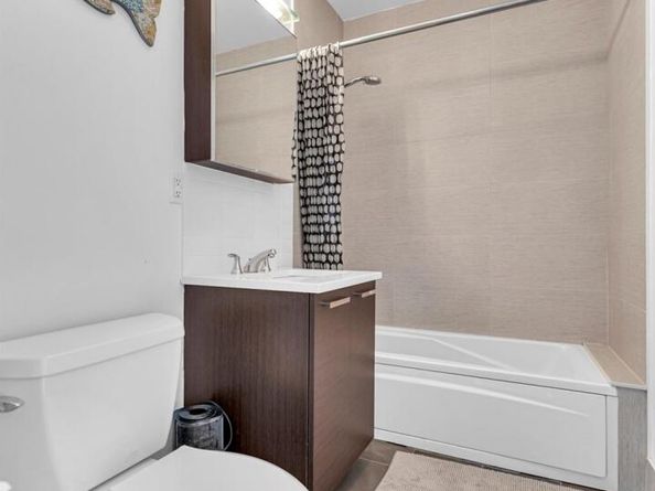 353 E 104 Street 9C, New York (Manhattan) NY 10029