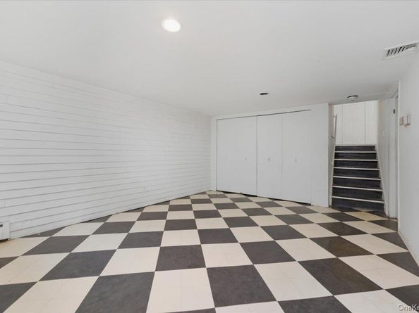 930 Jewel Drive, North Woodmere NY 11581