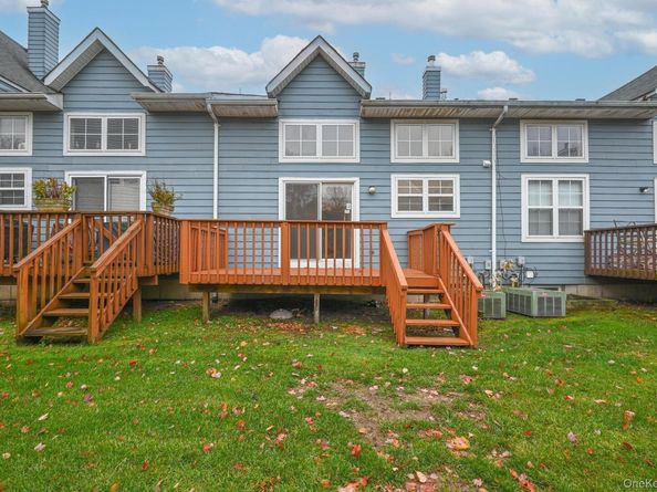 11 Northwood Blvd, Central Islip NY 11722