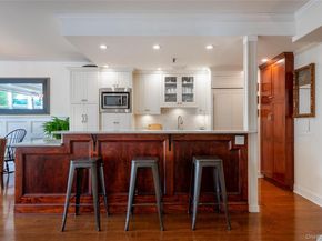 100 Hilton Avenue M4, Garden City NY 11530