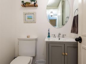 100 Hilton Avenue M4, Garden City NY 11530