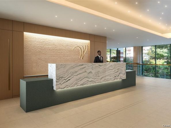 100 Hilton Avenue M4, Garden City NY 11530