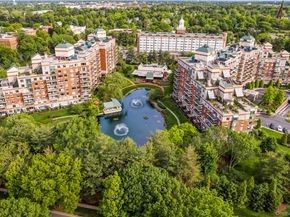 100 Hilton Avenue M4, Garden City NY 11530