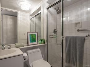 100 Hilton Avenue M4, Garden City NY 11530