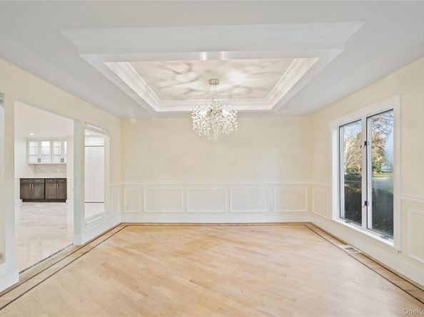 2 Heiko Court, Northport NY 11768