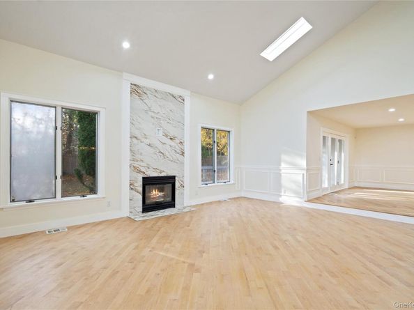 2 Heiko Court, Northport NY 11768