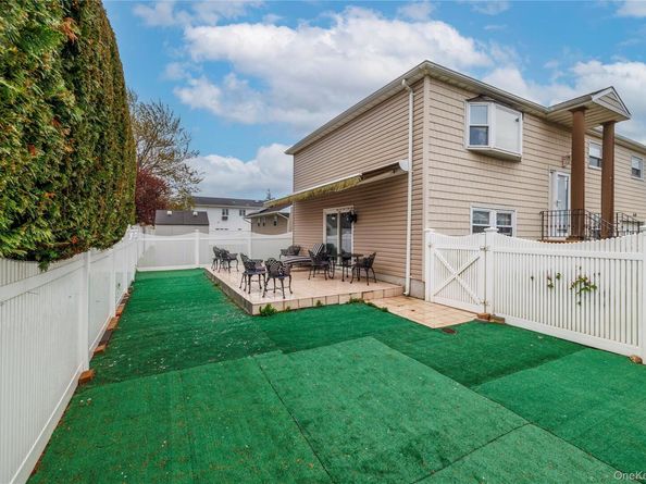 68 Lincoln Avenue, Island Park NY 11558