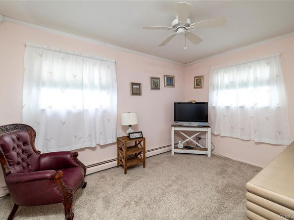 68 Lincoln Avenue, Island Park NY 11558