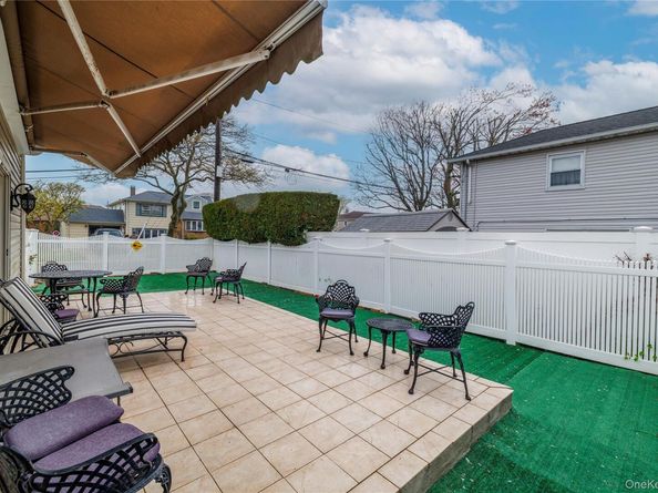 68 Lincoln Avenue, Island Park NY 11558