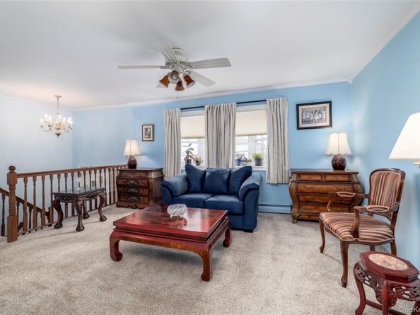 68 Lincoln Avenue, Island Park NY 11558