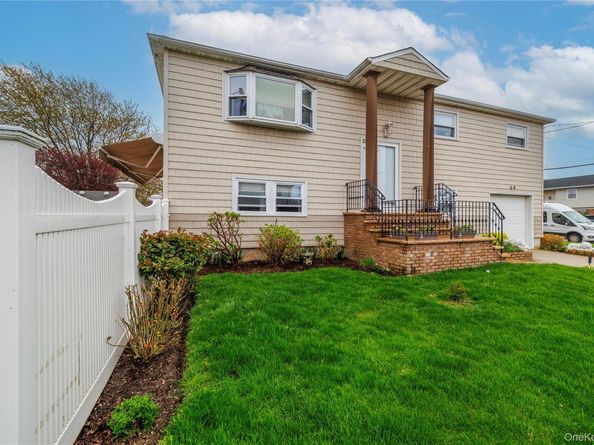 68 Lincoln Avenue, Island Park NY 11558