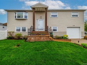 68 Lincoln Avenue, Island Park NY 11558