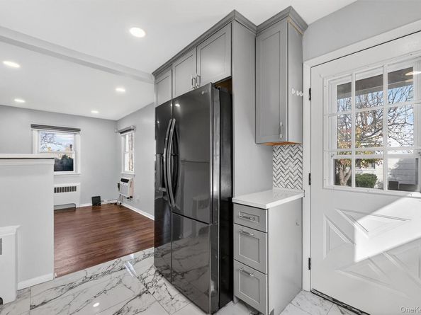 8 Robbins Avenue, Elmsford NY 10523