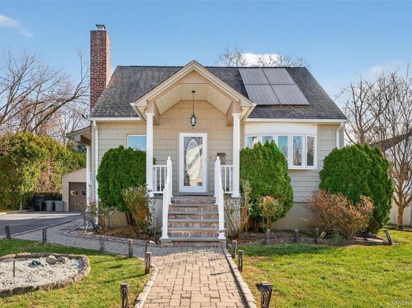 8 Robbins Avenue, Elmsford NY 10523