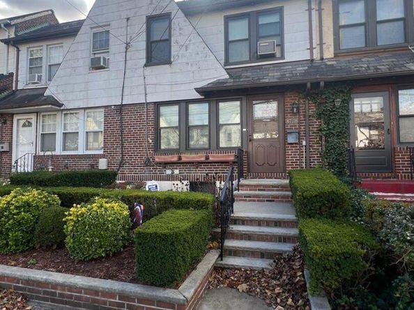67118 Dartmouth Street, Forest Hills NY 11375