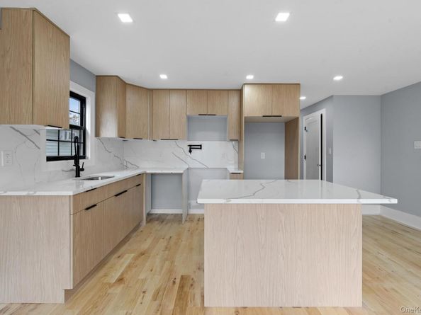 24149 148th Drive, Rosedale NY 11422