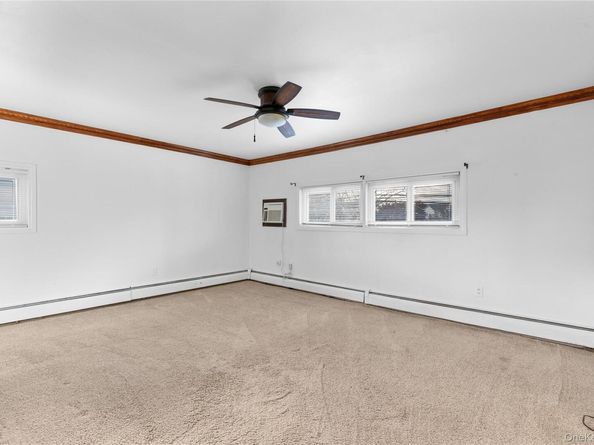 18 Pilgrim Lane, Westbury NY 11590