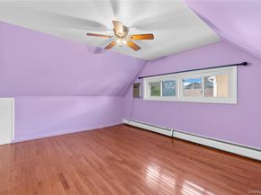 18 Pilgrim Lane, Westbury NY 11590