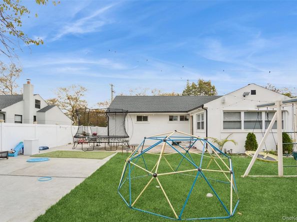 84 Rosedale Road, North Woodmere NY 11581