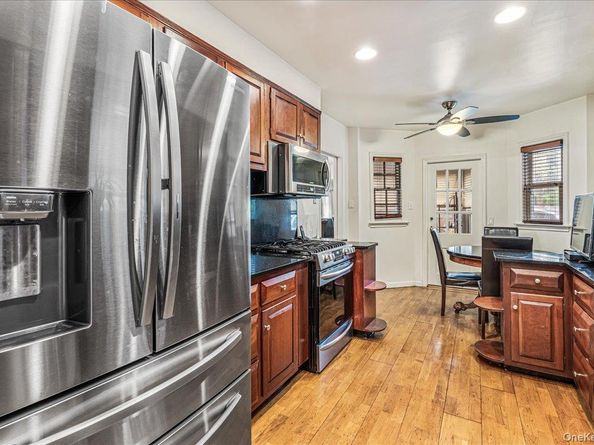 186-15 Grand Central Parkway, Jamaica Estates NY 11432