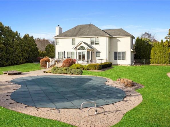 56 Rofay Drive, East Northport NY 11731