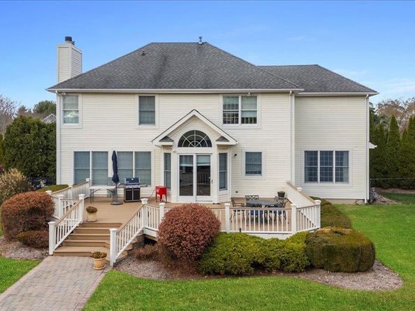 56 Rofay Drive, East Northport NY 11731