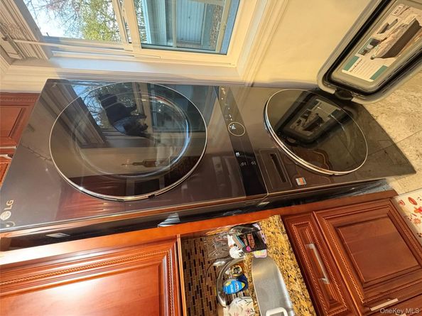 22411 Kingsbury Avenue A, Oakland Gardens NY 11364