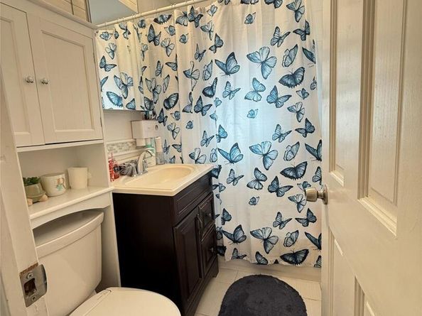 22411 Kingsbury Avenue A, Oakland Gardens NY 11364