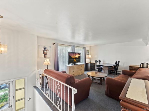 32 Madison Avenue, Franklin Square NY 11010