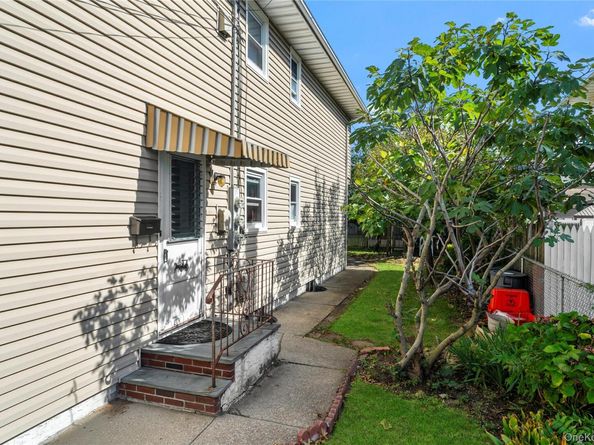 32 Madison Avenue, Franklin Square NY 11010