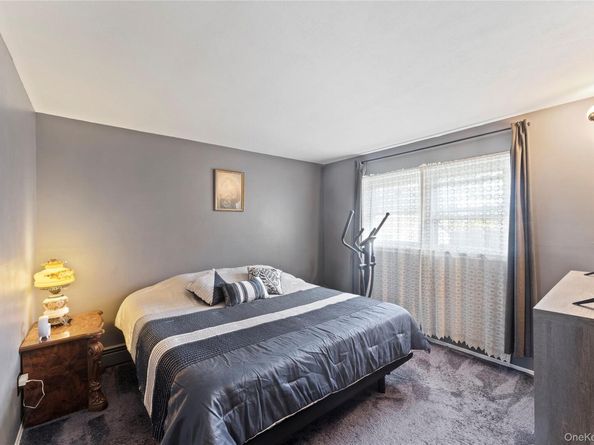 32 Madison Avenue, Franklin Square NY 11010