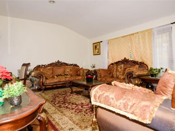 29 Andover Drive Andover Drive 29, Deer Park NY 11729