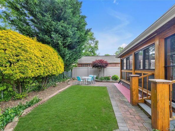 590 Langley, West Hempstead NY 11552