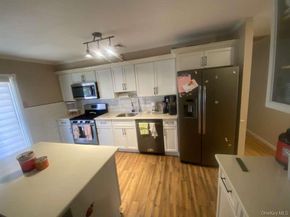 15 Wenmore Lane, Port Jefferson Station NY 11776