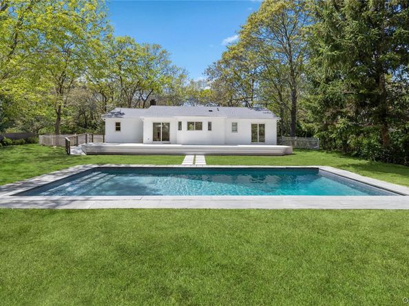 4 Pine Tree Court, East Quogue NY 11942