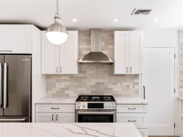 4 Pine Tree Court, East Quogue NY 11942