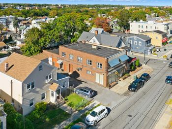 124 W Lincoln Avenue