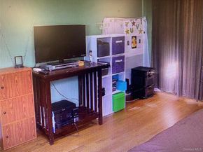 54 Robert Street, Freeport NY 11520