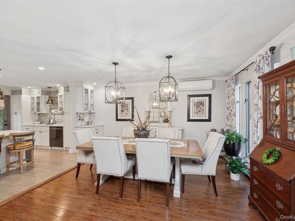 62 14th Street, Hicksville NY 11801